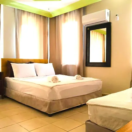 Deniz Hotel *